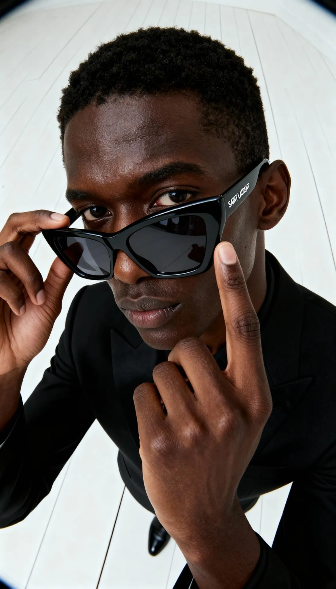 ai pose generator by weshop ai